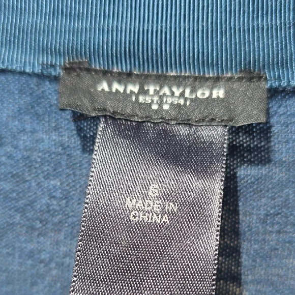 Ann Taylor Teal Blue V-Neck Button Cardigan - Picture 3 of 6